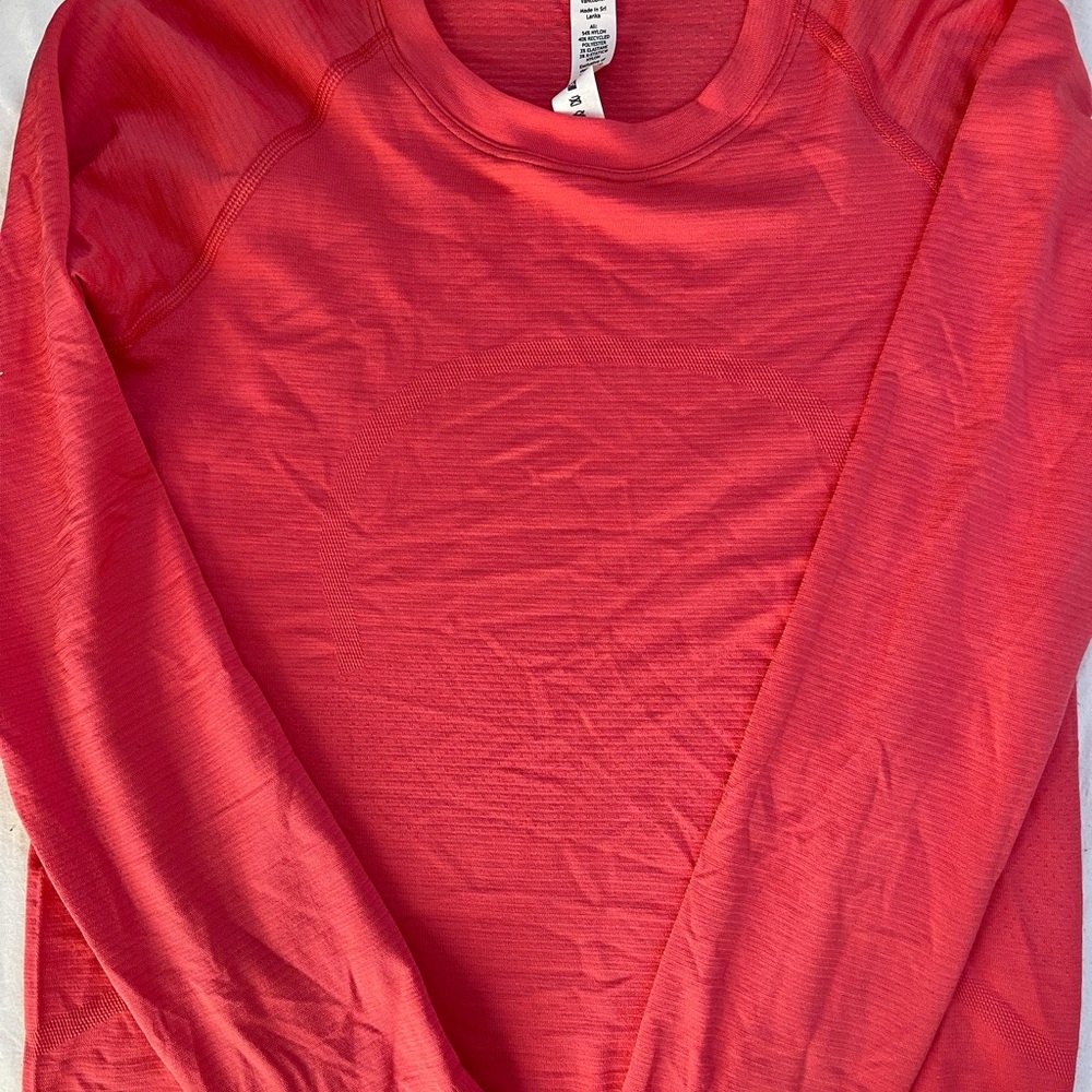 Lululemon top